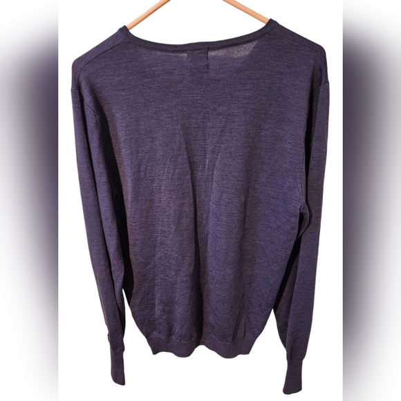 H&M Sweater Men's Sz S Dark Purple Pullover Merino Wool V-neck Long Sleeve - Picture 2 of 3